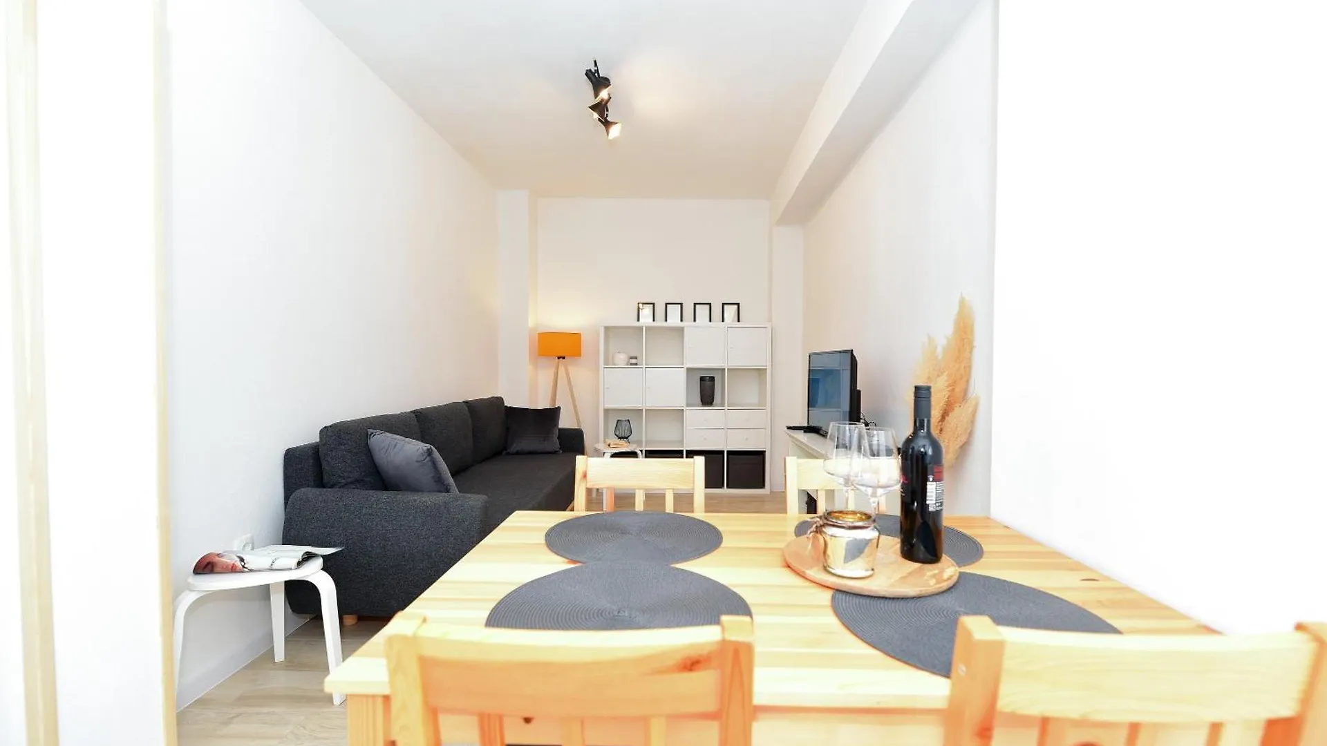 Holiday home Apartman U Atraktivnoj Kuci U Nizu S Garazom Ljubac